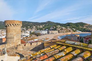 Casa  Ignasi mel�. Casa en venta en tossa de mar con 7 habitaciones, terraza y pati