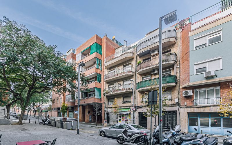 Foto f57311c0-dd7c-4bf6-9ee4-70daf4ef96cb. Pis amb calefacció a La Teixonera Barcelona