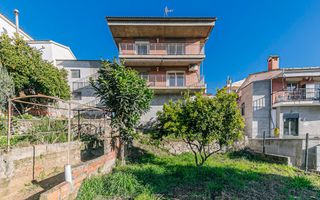 Casa  Francol�. Casa en venta en castellbisbal con 3 habitaciones, terraza y gar