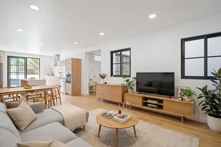 Pis  De sa platja. Piso de en venta en cala santandria ciutadella de menorca con 3