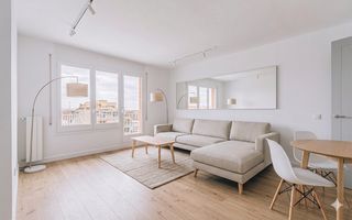 Ático  Còrsega. Ático en venta en sagrada família con 4 habitaciones y terraza,