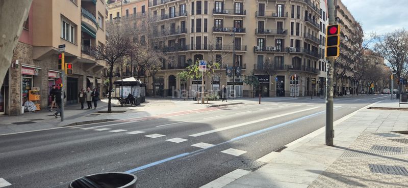 Foto 46ec0837-af3b-49e5-8a5a-1c09d0ce3517. Aparcament cotxe a La Nova Esquerra de l´Eixample Barcelona