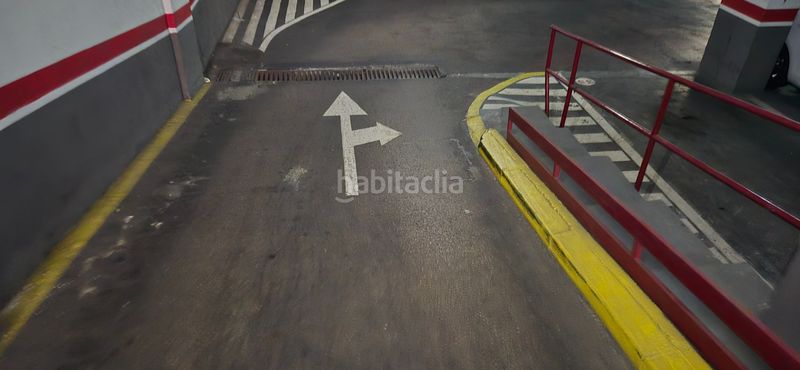 Foto 9265f4b5-7ef6-4318-8847-9f08fc0442a0. Aparcament cotxe a La Nova Esquerra de l´Eixample Barcelona