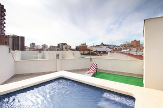 Penthouse  Guzmán el bueno. Ático a estrenar en pleno centro con 3 habitaciones y piscina co