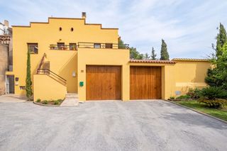 Casa  L'abeuladors. Casa de pueblo  centro de pals, girona