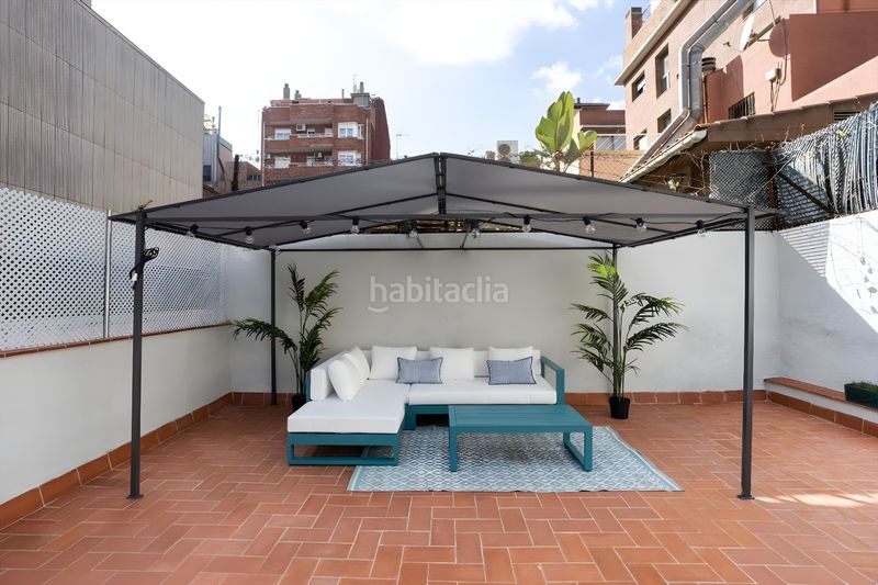 Foto 9d3a1560-1dcc-4721-a85d-351fff2079f1. Casa amb calefacció a Barri de les Corts Barcelona