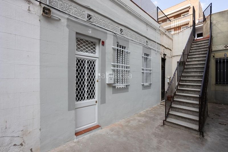 Foto d12b2ef2-a07f-42ae-98e9-eb61297c7970. Casa amb calefacció a Barri de les Corts Barcelona