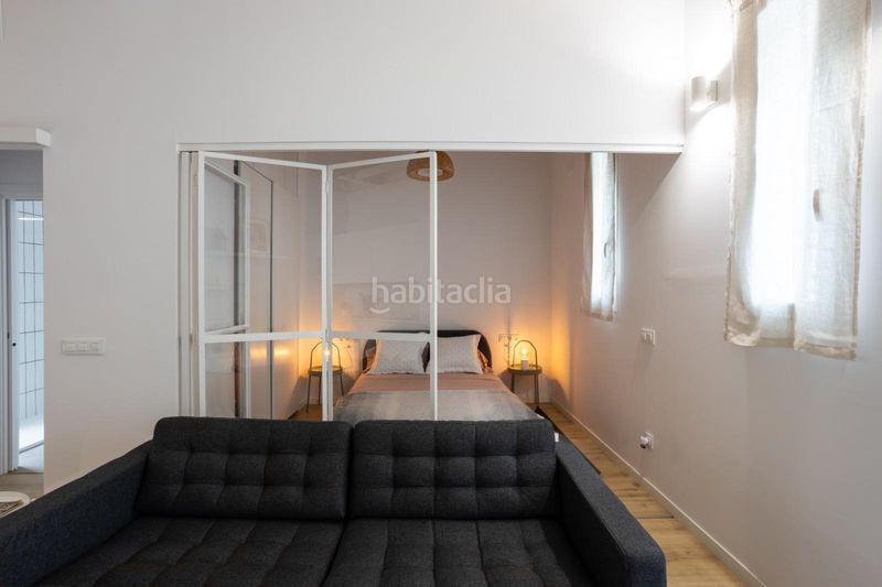 Foto d24d2580-3d32-45e0-b891-c8e1744c748a. Casa amb calefacció a Barri de les Corts Barcelona