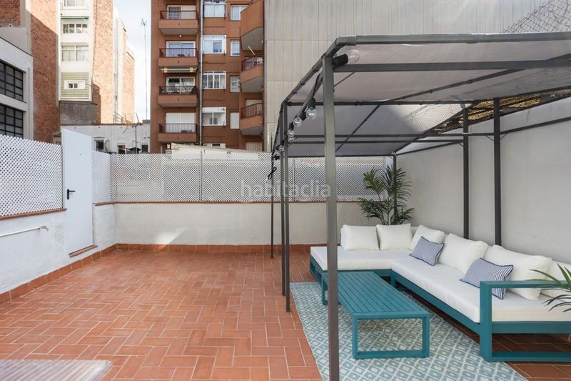 Foto f2e4458b-b4c8-4a4b-91cf-3e50eab8c018. Casa amb calefacció a Barri de les Corts Barcelona