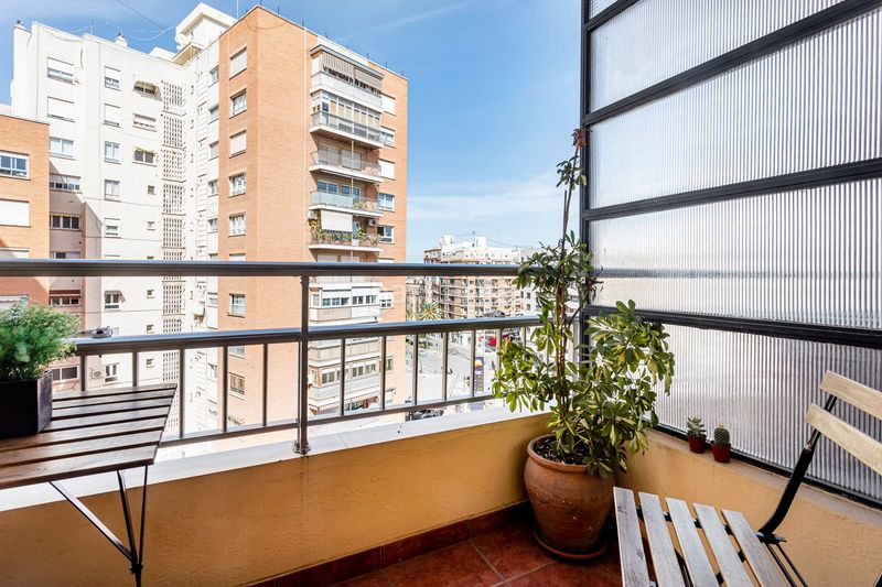 Piso en venta en Jaume Roig de 3 habitaciones y balcón, en Valencia - Imagen 3