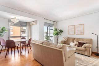 Piso  Río ebro. Piso en venta en jaume roig de 3 habitaciones y balcón, valencia