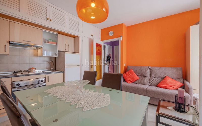 Foto 22e5d331-2da6-4daf-8652-42bb22c9920a. Pis amb calefacció piscina a Fenals Lloret de Mar