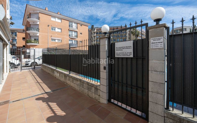 Foto 763ce1f5-b1f3-41ef-8d01-ceb881c6e885. Pis amb calefacció piscina a Fenals Lloret de Mar