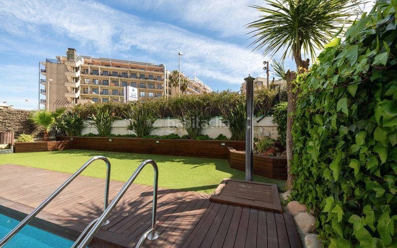 Foto b09fddda-3be8-4514-a666-5130eff05c4e. Pis amb calefacció piscina a Fenals Lloret de Mar