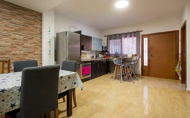 Foto bc5b0c16-40af-4e13-8f64-5c67fba9a1cf. Casa amb calefacció aparcament piscina a Urbanitzacions Argentona
