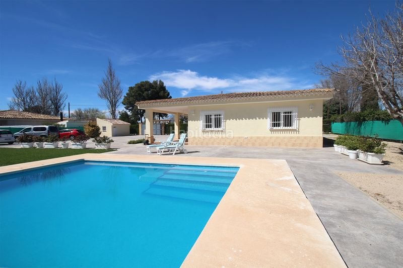 Foto ca2010c8-ad8b-4f40-a0c6-76c2a6863730. Casa amb aparcament piscina a Pedanías - Extrarradio Albacete