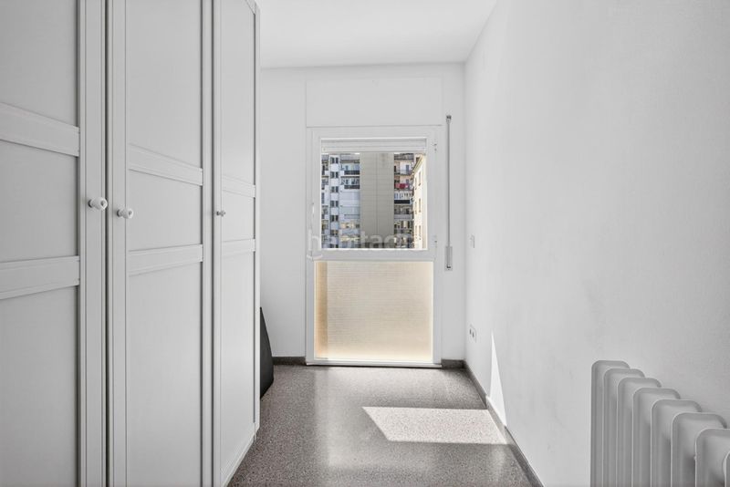 Foto cf372a38-77fd-4cd8-ae0a-7dce30471ce7. Pis amb calefacció aparcament a Eixample Nord Girona