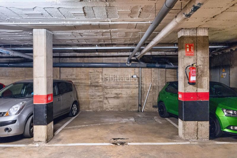 Foto e0d7da7f-3611-4841-8bc8-3b4d555d7d88. Pis amb calefacció aparcament a Eixample Nord Girona