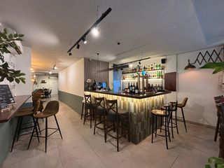 Geschäftsraum  D'en cortines. Local en alquiler sant pere, santa caterina i la ribera con lice