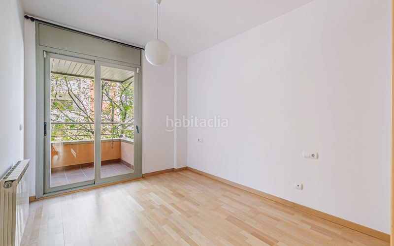 Foto ace16cd7-cf8e-4eff-a66d-e4a0f9be4a17. Pis amb calefacció aparcament a Provençals del Poblenou Barcelona