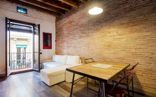 Lloguer Pis  Ramón i cajal. Piso en alquiler en la vila de gràcia con 2 habitaciones y balcó