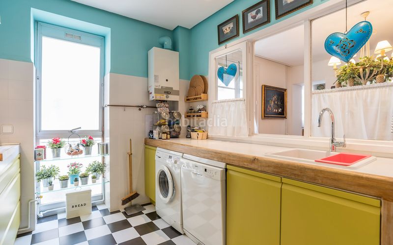 Foto ef49f8c6-3a08-469f-94b2-30169e8a613a. Pis amb calefacció a Argüelles Madrid