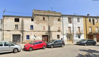 Casa  De la vila 19. Casa en venda a salt per rehabilitar, amb projecte aprovat, giro