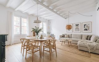 Piso  Ferran. Piso en venta en el gòtic con 3 habitaciones y techos altos, bar