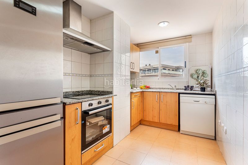 Foto 123da735-1602-4f96-9201-be4a8514e0c8. Àtic amb aparcament piscina a Valterna Paterna