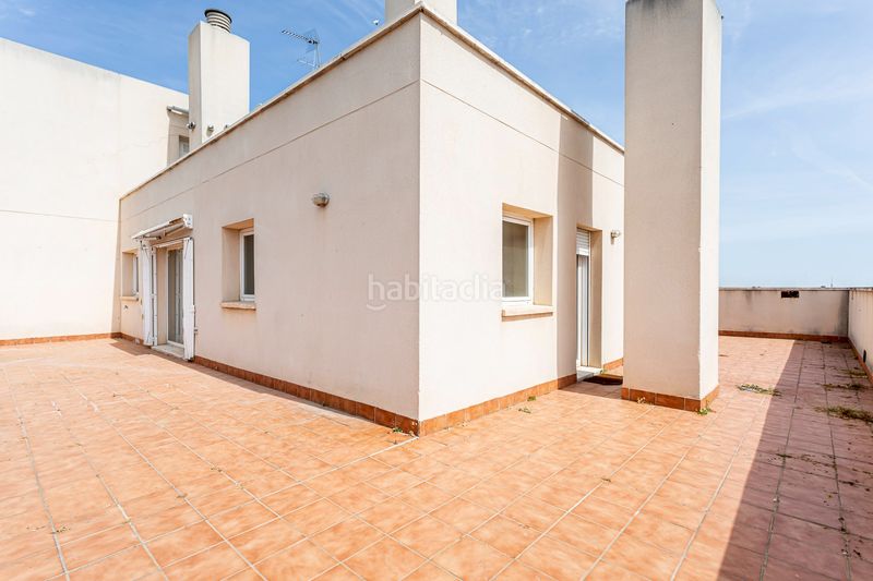 Foto 5a99c4cb-1b84-4ece-9e1e-68937d81cce0. Àtic amb aparcament piscina a Valterna Paterna