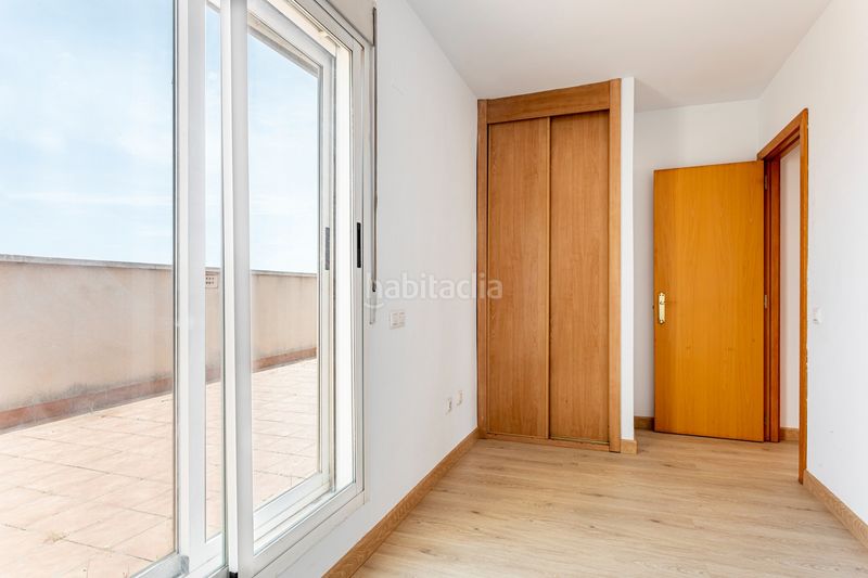 Foto f0117528-75f5-4056-8a96-b0844f7dcf1c. Àtic amb aparcament piscina a Valterna Paterna