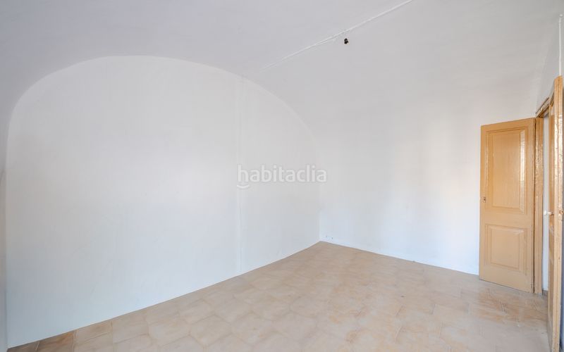Foto cfbcbfd7-9db1-48c0-b5bf-648b1da276c6. Edifici a Benaguasil