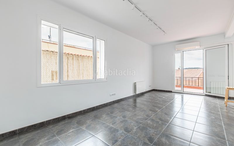 Foto 3d4160be-6a8d-4830-99ce-05ed53d0e481. Casa amb calefacció a Torrent Ballester Viladecans