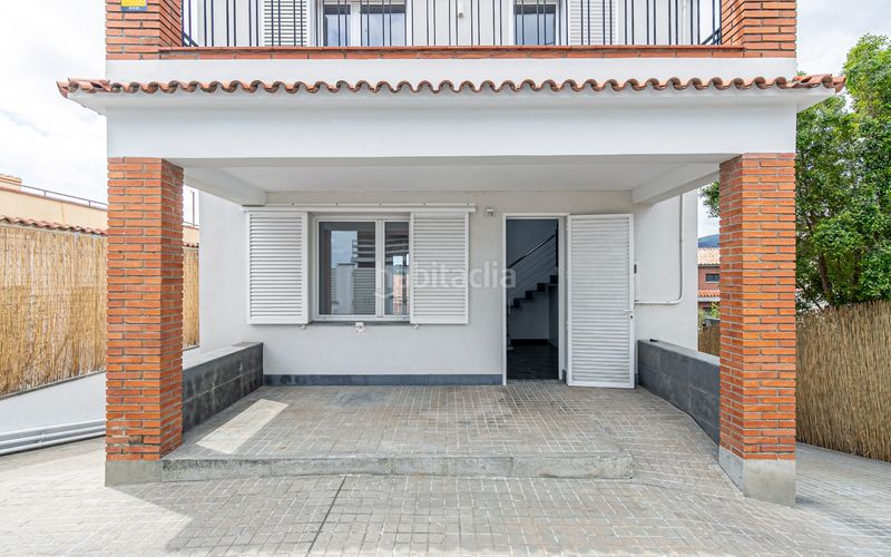 Foto 67a7f1c1-7b5c-4778-9664-b37c734505b1. Casa amb calefacció a Torrent Ballester Viladecans