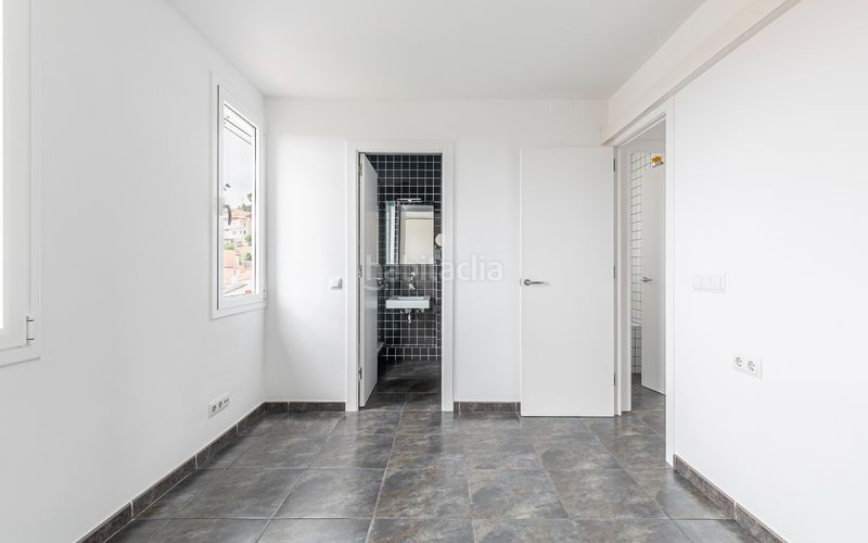 Foto a581648c-7955-41e4-b9ab-d776ee4bd682. Casa amb calefacció a Torrent Ballester Viladecans