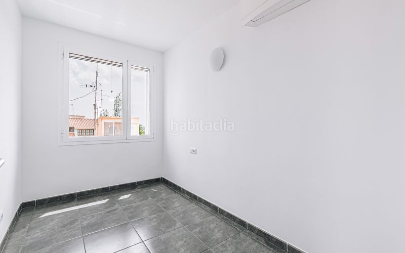 Foto d9b18903-1f6d-4b5d-b1a9-4ce1afbb85da. Casa amb calefacció a Torrent Ballester Viladecans