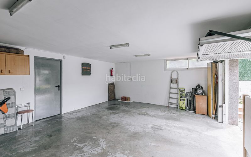 Foto 128d0fed-46f1-43c4-9467-bff018d16f75. Casa amb calefacció aparcament a Cervelló