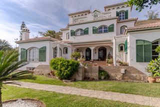 Casa in Urbanización Santa Rosa. Villa en venta en torrox con 8 habitaciones, vistas al mar, pisc