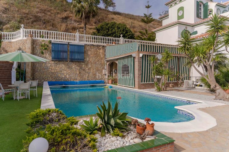 Foto d6cdfb1f-fa19-4d07-ad0a-bcb76ecfe818. Casa amb calefacció aparcament piscina a Urbanización Santa Rosa Torrox