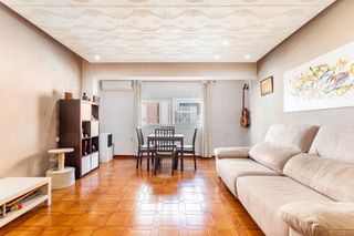 Etagenwohnung  Valencia. Piso en venta en alfafar de 3 habitaciones y amplio salón, valen