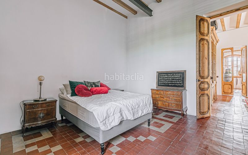 Foto 416d9222-b223-4552-953b-38765d4a9009. Casa amb calefacció aparcament piscina a Gelida