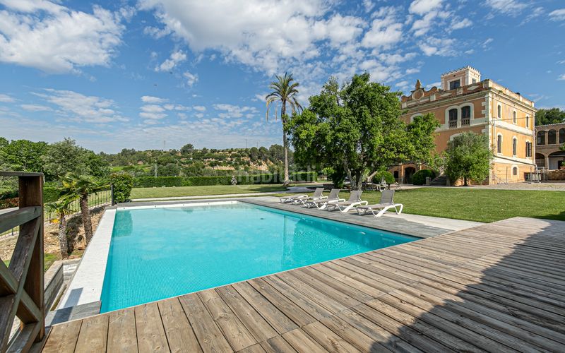 Foto b1be6826-8132-4d89-9d19-f1a96e1be190. Casa amb calefacció aparcament piscina a Gelida