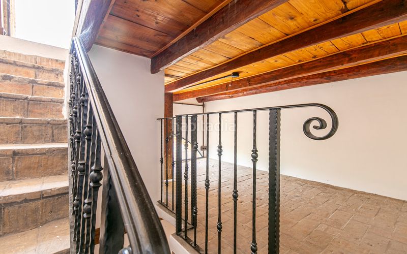 Foto b6f9c4e9-2564-4677-a7b6-d9d9169e191d. Casa amb calefacció aparcament piscina a Gelida