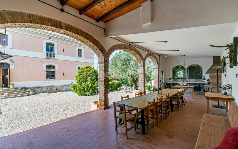 Foto c59a6625-f949-4ea8-a07c-7f0d89882d02. Casa amb calefacció aparcament piscina a Gelida
