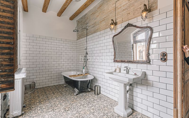 Foto c6cf3647-4d61-4745-b9e0-b3e986734f7d. Casa amb calefacció aparcament piscina a Gelida