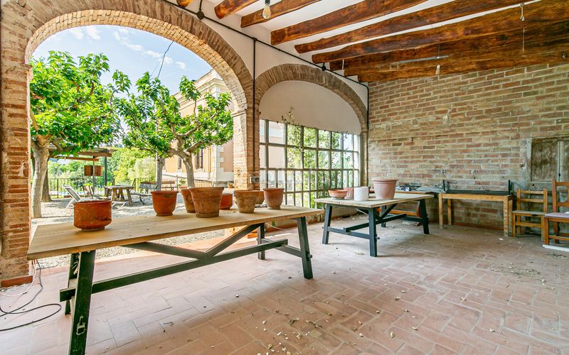 Foto fa609c83-c19f-41a4-9f74-348f0352e6ec. Casa amb calefacció aparcament piscina a Gelida