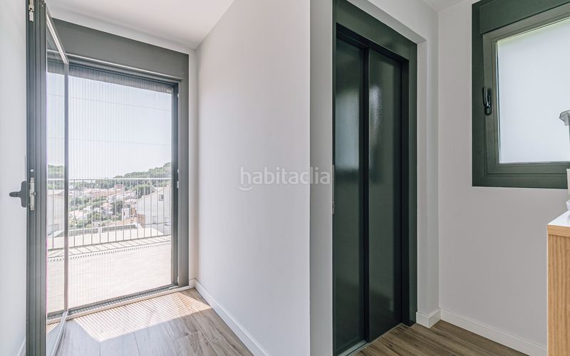 Foto 2828d582-6b8c-4c88-9da3-feeb95d6f511. Casa amb calefacció aparcament a Caldes d´Estrac