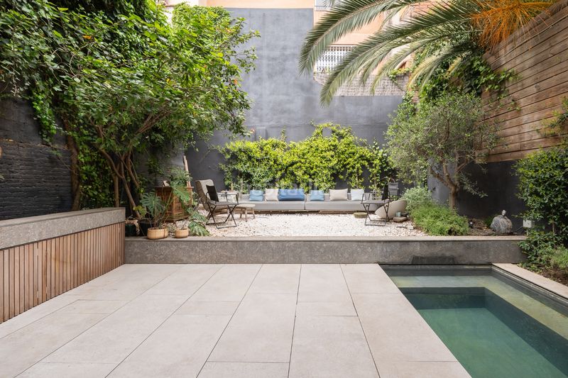 Foto 0a954d30-611d-43a8-a065-b7f90d6a284c. Casa amb calefacció piscina a Putget - Farró Barcelona