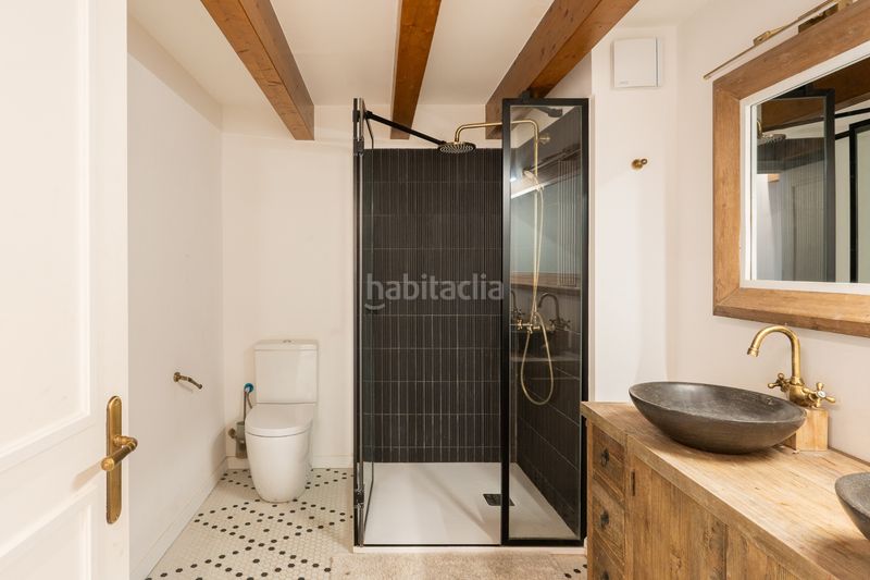 Foto 1c8e97de-7675-4510-996c-0cc8c962bee8. Casa amb calefacció piscina a Putget - Farró Barcelona