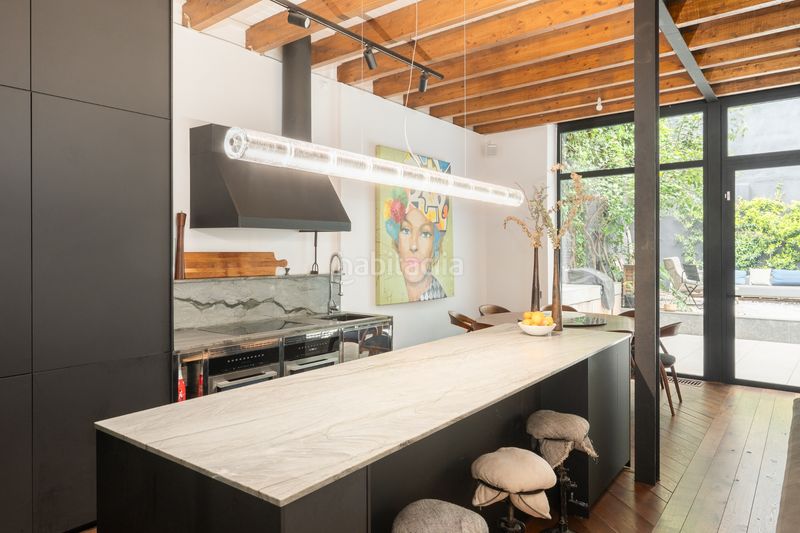 Foto 54fc20d4-f430-4f70-a97c-4683c16e5f11. Casa amb calefacció piscina a Putget - Farró Barcelona